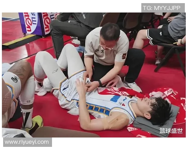 曾凡博：从青涩新星到篮球赛场的璀璨明珠的成长之路与未来展望