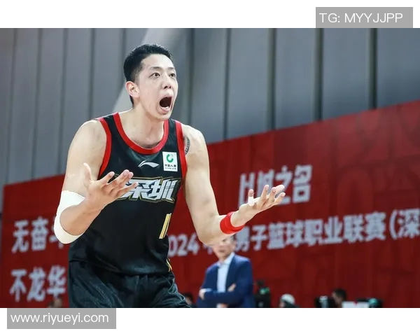 浙江东阳光球员张三三创造新纪录，成为CBA焦点