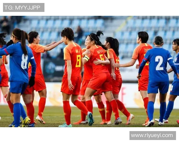 精彩对决日本队与中国队足球比赛直播全程回顾与分析 精彩对决日本队与中国队足球比赛直播全程回顾与分析